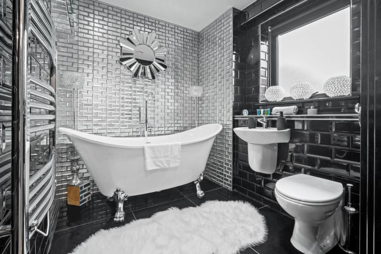 Luxury City Centre Apartment - Parking - Smart Tv - Wifi - Intercom Birmingham Eksteriør bilde