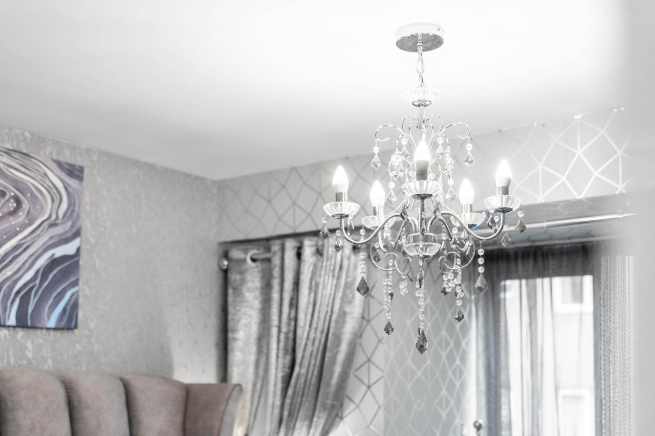 Luxury City Centre Apartment - Parking - Smart Tv - Wifi - Intercom Birmingham Eksteriør bilde